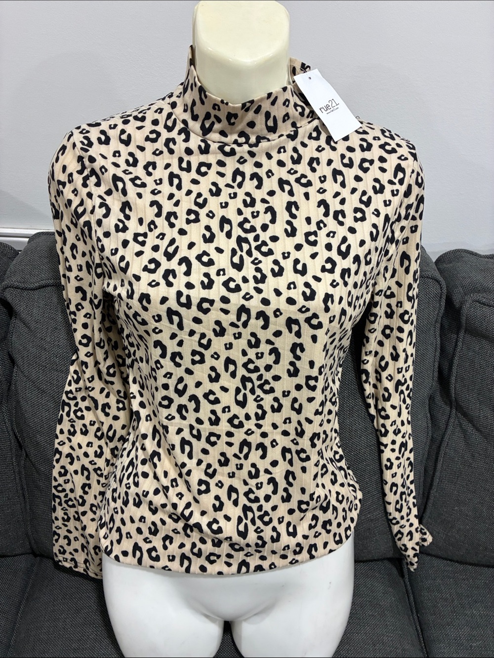 🔥Rue21 Beige and Black Leopard Mock Neck Long Sleeve Top M